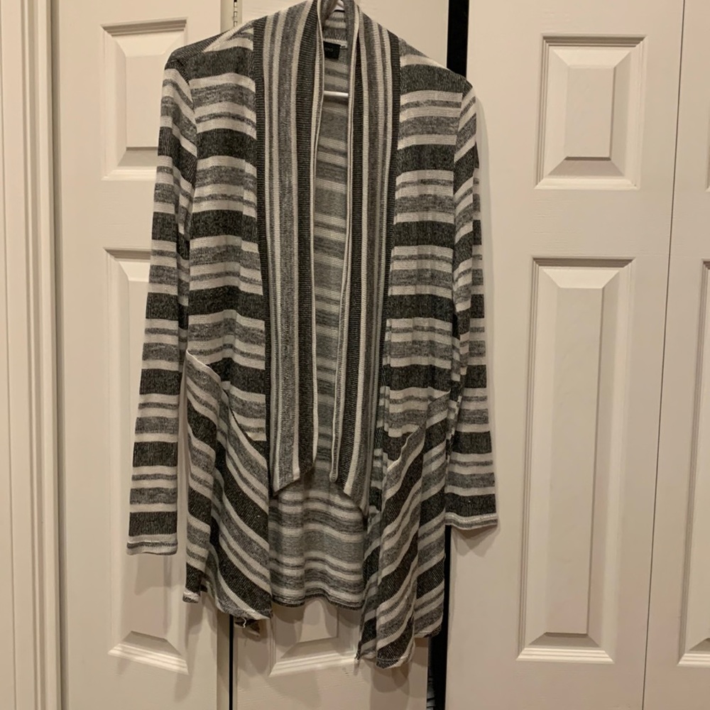 Light sweater women’s Size M